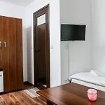 Πανσιόν бялата къща