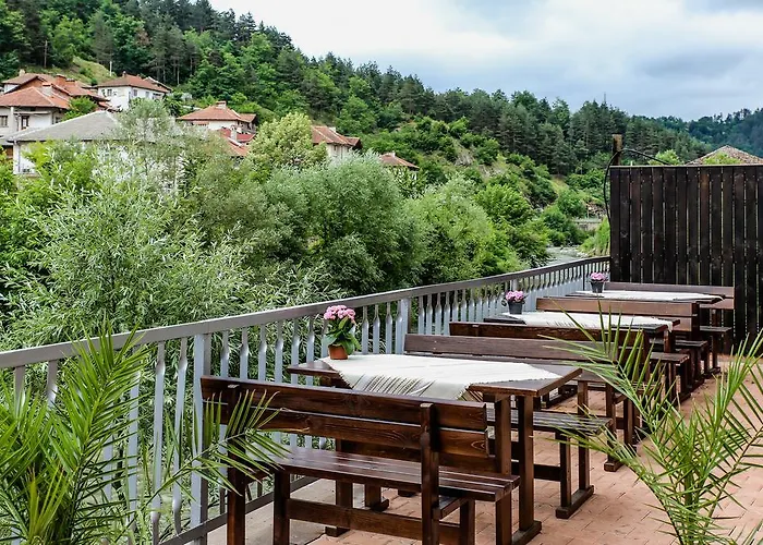 бялата къща 3* Zlatograd