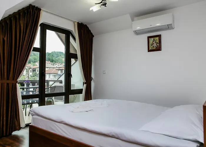 Guest house бялата къща 3*