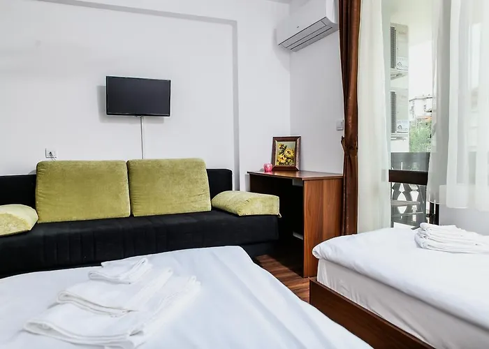 бялата къща 3* Zlatograd